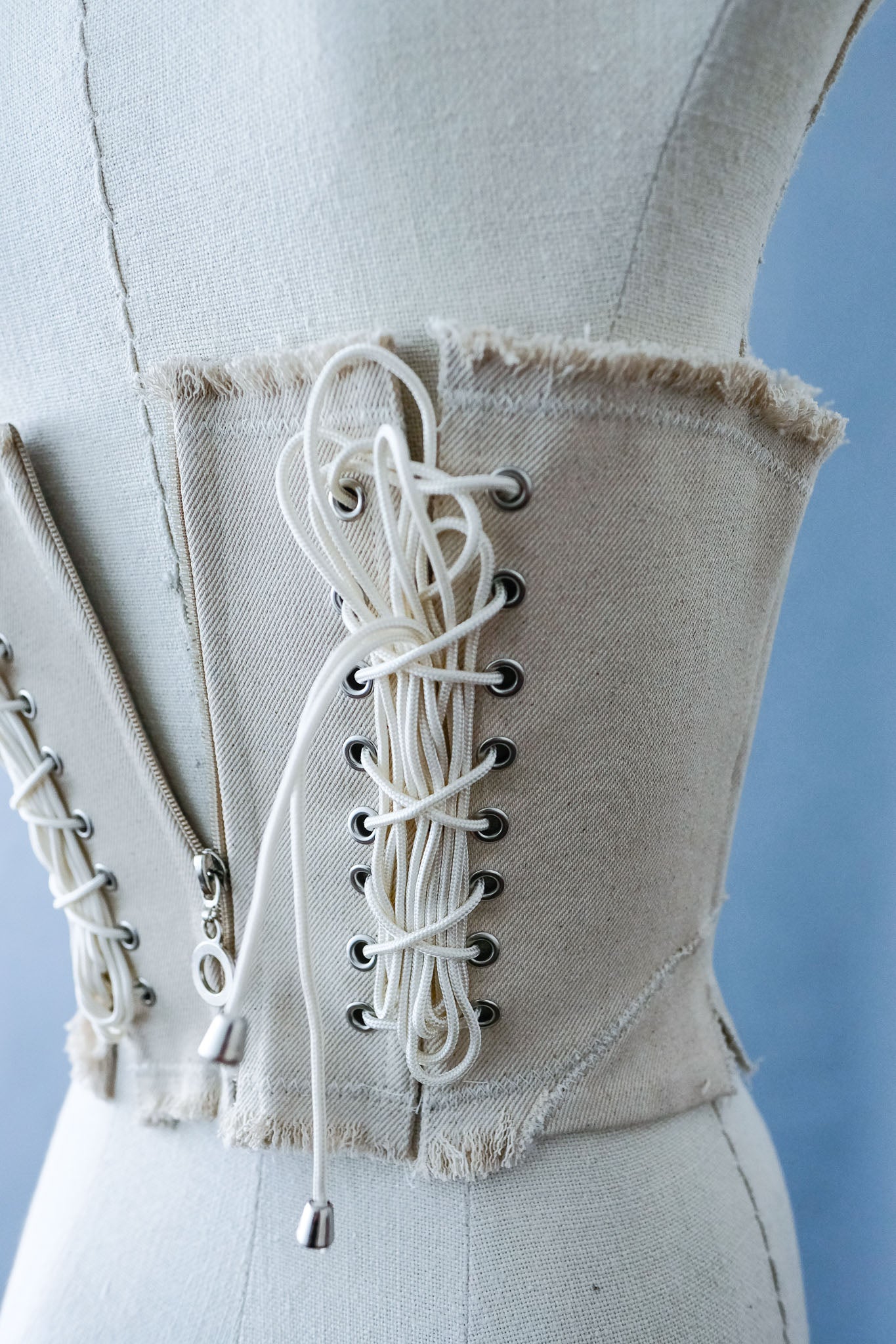 Corset Scroll